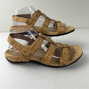 Vionic Womens 9 Amber Adjustable Sandals Gold Cork Hook and Loop